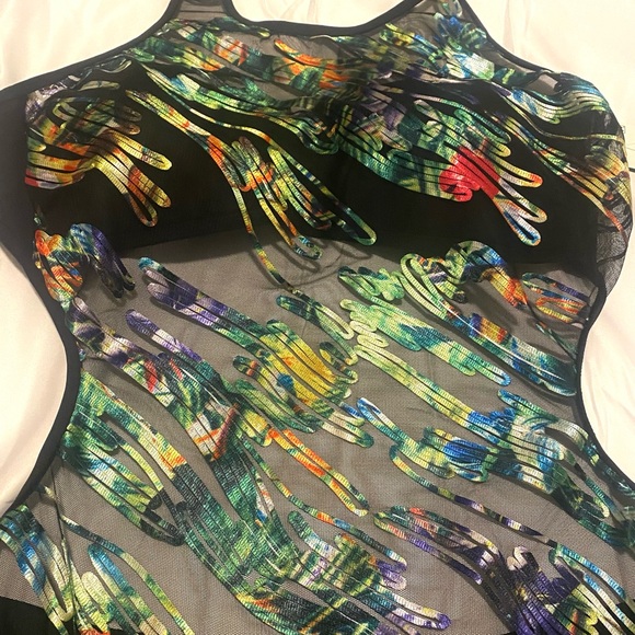 Brand NWT Kenneth Cole one piece - Picture 3 of 6